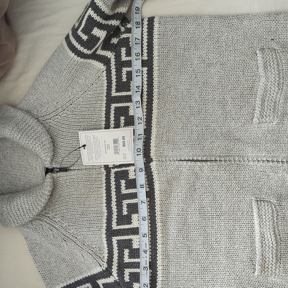 Cozy cabin sweater zip up.